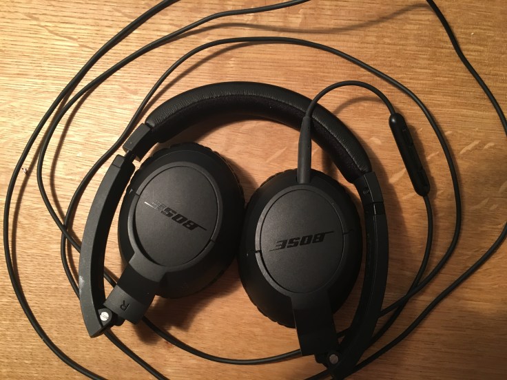 BOSE OE2